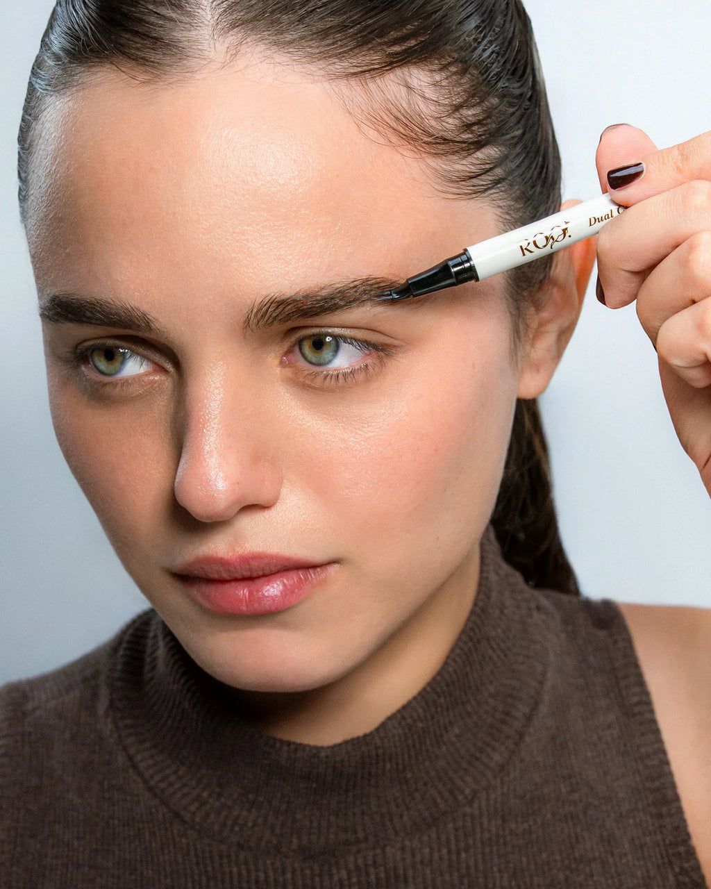 DUAL CURVED EYEBROW LINER